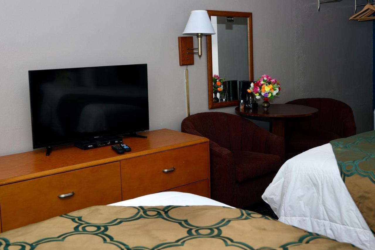فرونت رويال Twi-Lite Inn المظهر الخارجي الصورة