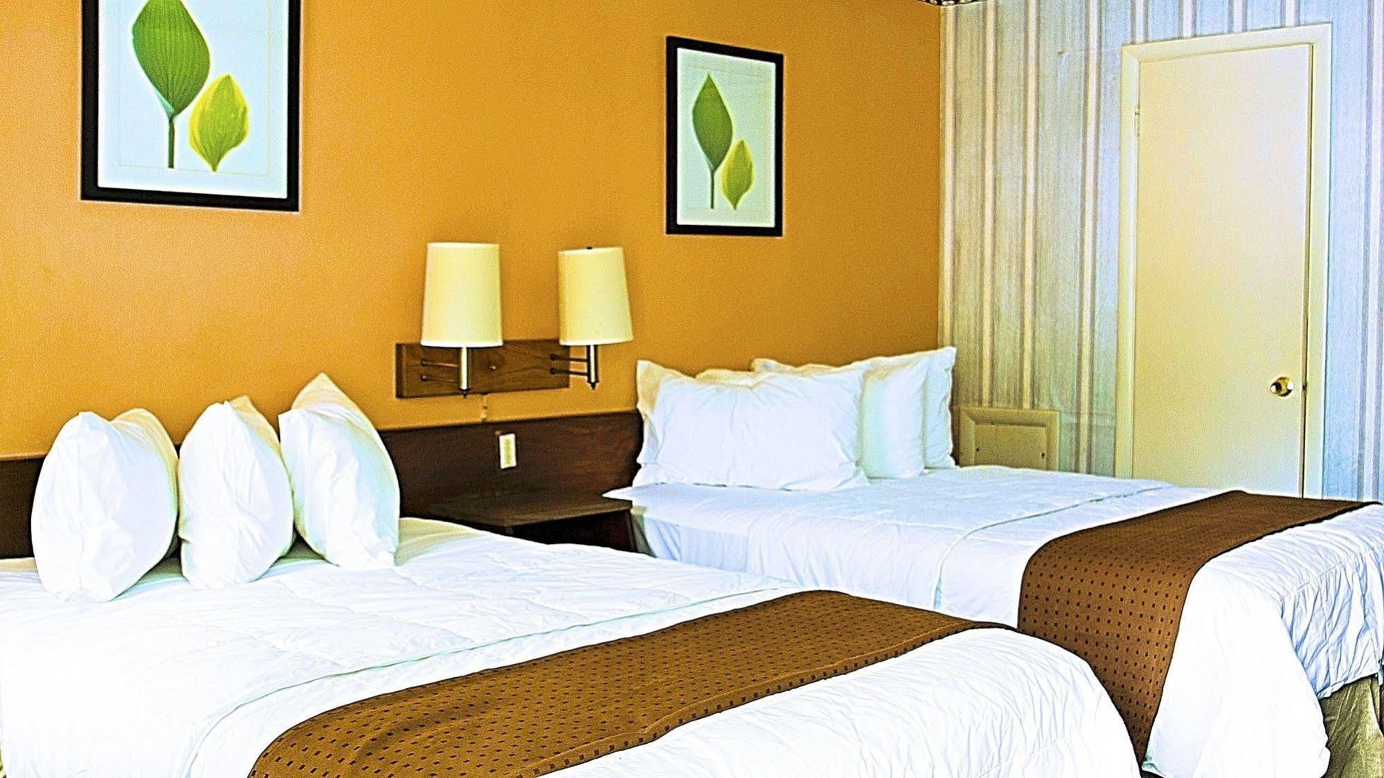 فرونت رويال Twi-Lite Inn المظهر الخارجي الصورة